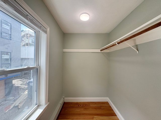 7 Sumner Pl 2, Boston, MA 02128