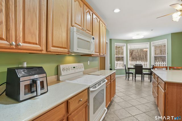 79 Suzie Drive 79, Newtown, CT 06470