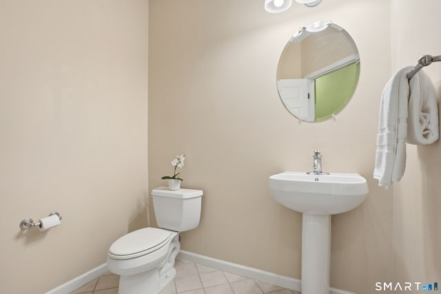 79 Suzie Drive 79, Newtown, CT 06470