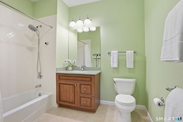 79 Suzie Drive 79, Newtown, CT 06470