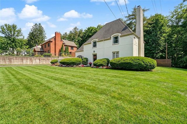 36 Parkway Lane, Bradford Town, PA 16701