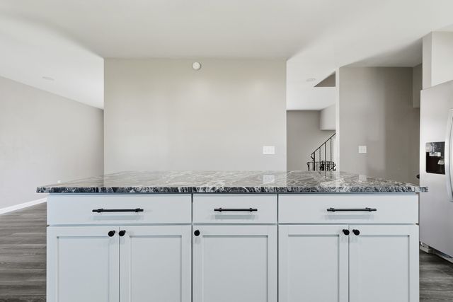 2614 E 28th Court, Davenport, IA 52803