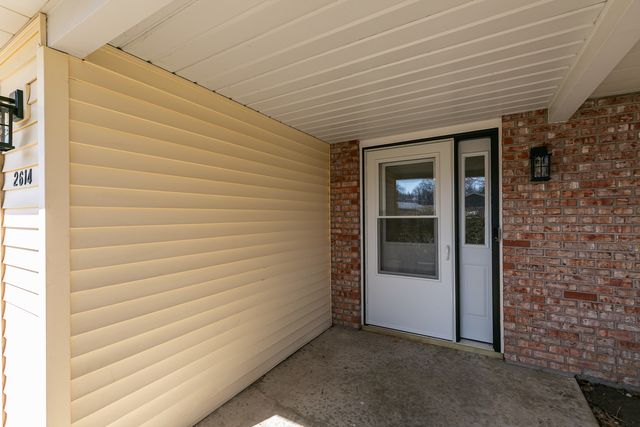 2614 E 28th Court, Davenport, IA 52803