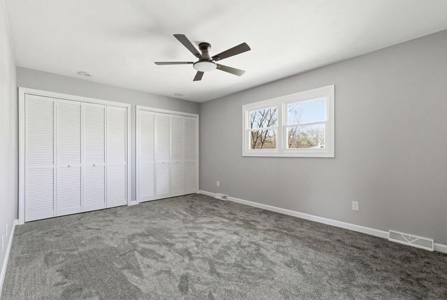 2614 E 28th Court, Davenport, IA 52803