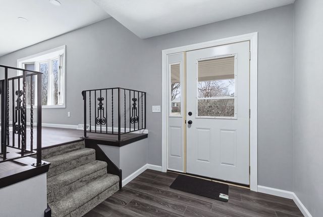 2614 E 28th Court, Davenport, IA 52803