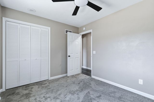 2614 E 28th Court, Davenport, IA 52803