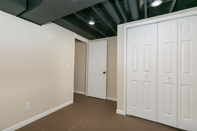 2614 E 28th Court, Davenport, IA 52803