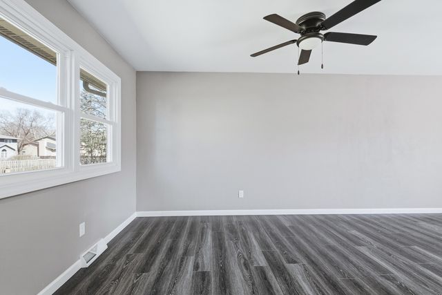 2614 E 28th Court, Davenport, IA 52803