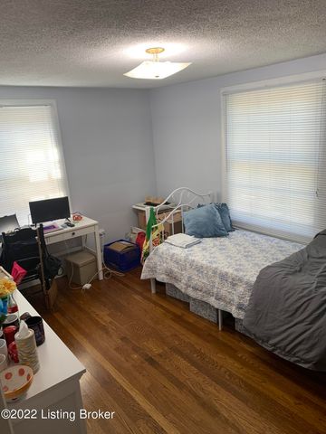 501 Wallace Ave 2, Louisville, KY 40207