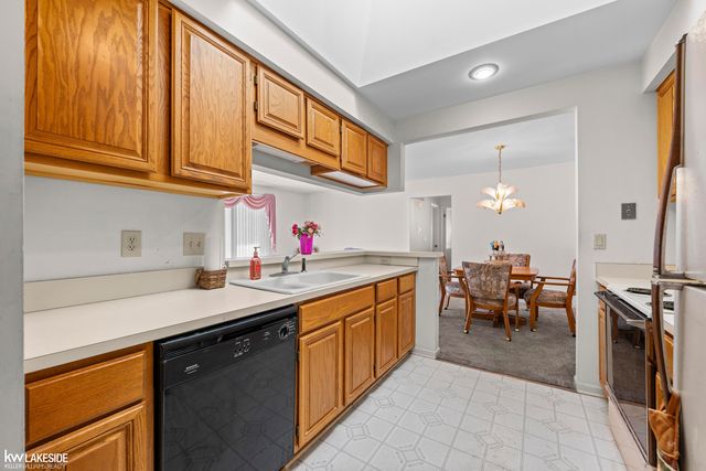 49544 Bishop Court, Shelby Twp, MI 48315