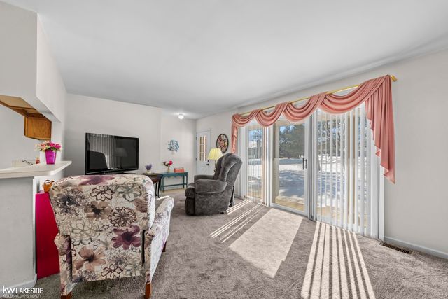 49544 Bishop Court, Shelby Twp, MI 48315