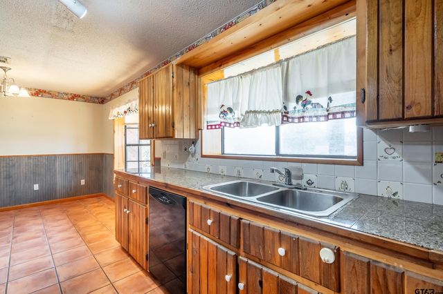 12244 CR 180, Tyler, TX 75703