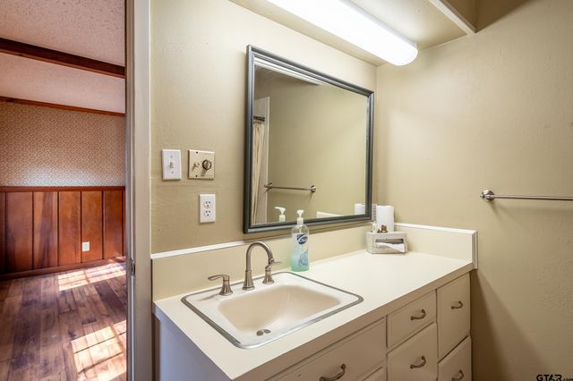 12244 CR 180, Tyler, TX 75703