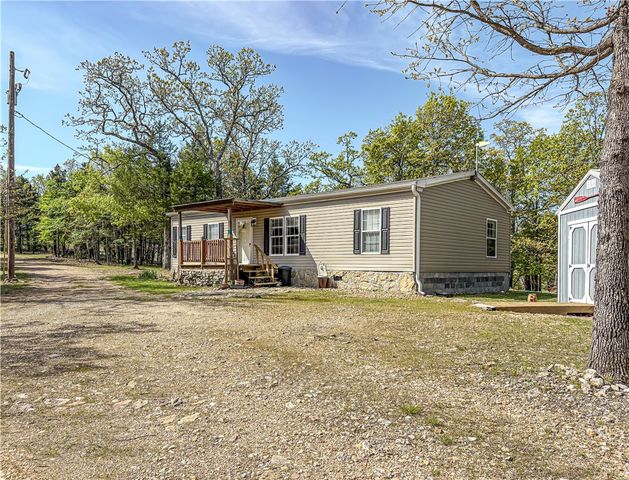951 Marion County 8097, Yellville, AR 72687