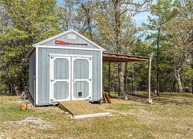 951 Marion County 8097, Yellville, AR 72687