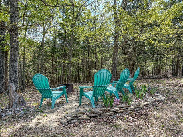 951 Marion County 8097, Yellville, AR 72687
