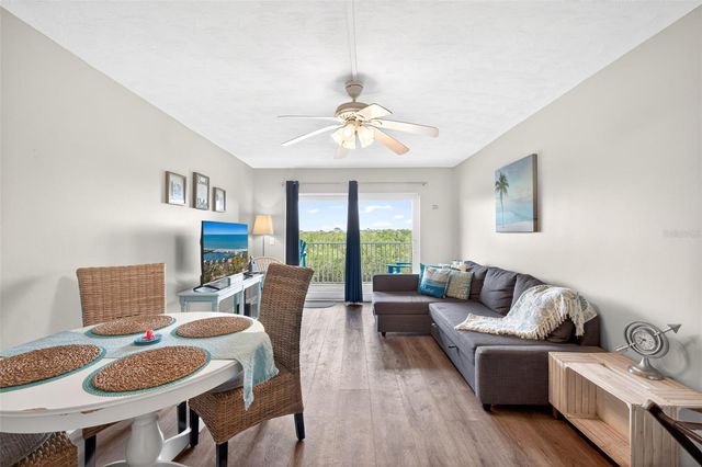 19451 GULF BOULEVARD 204, Indian Shores, FL 33785