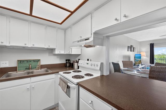 19451 GULF BOULEVARD 204, Indian Shores, FL 33785