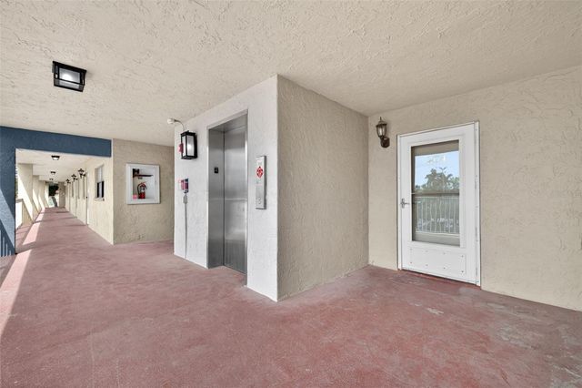 19451 GULF BOULEVARD 204, Indian Shores, FL 33785