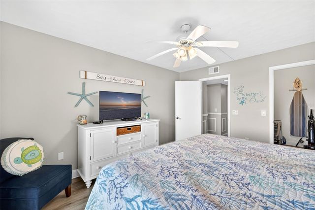 19451 GULF BOULEVARD 204, Indian Shores, FL 33785