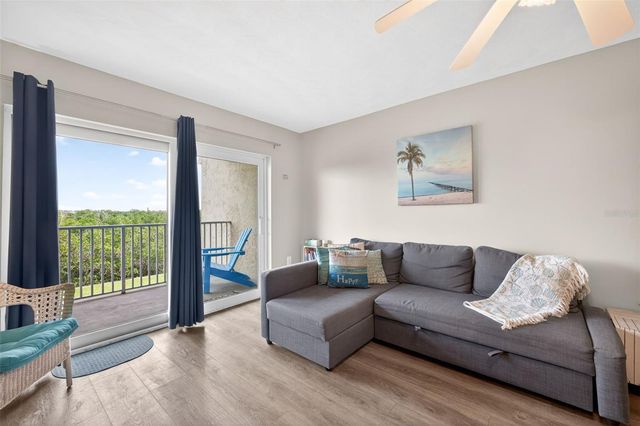 19451 GULF BOULEVARD 204, Indian Shores, FL 33785