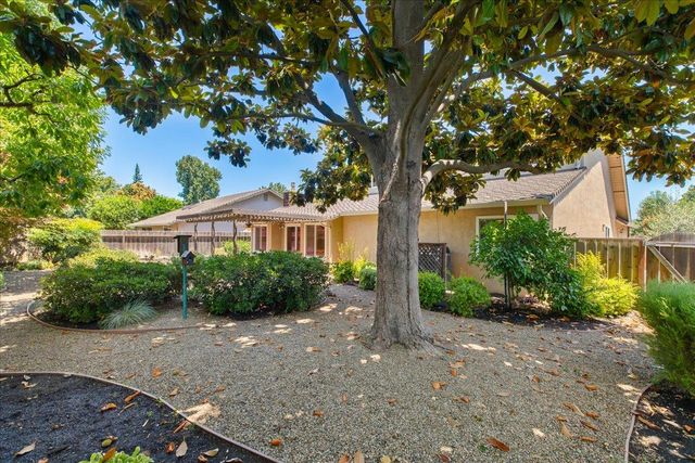 3717 Moultrie Dr, Stockton, CA 95219