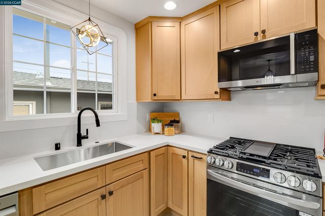 1604 Dwight Way, Berkeley, CA 94703