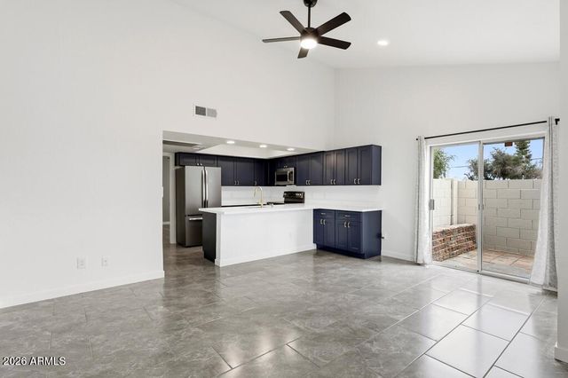 8004 N 32ND Drive 3, Phoenix, AZ 85051