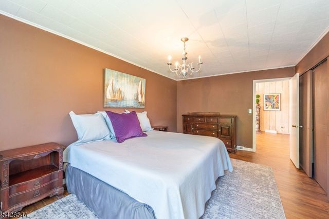 5 Coulter Pl, Hopatcong Boro, NJ 07821
