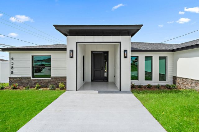 4588 SW ATHENA Drive, Port St. Lucie, Port St Lucie, FL 34953