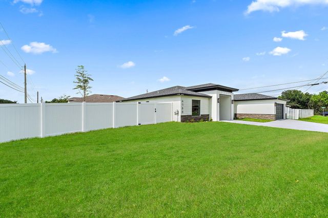 4588 SW ATHENA Drive, Port St. Lucie, Port St Lucie, FL 34953