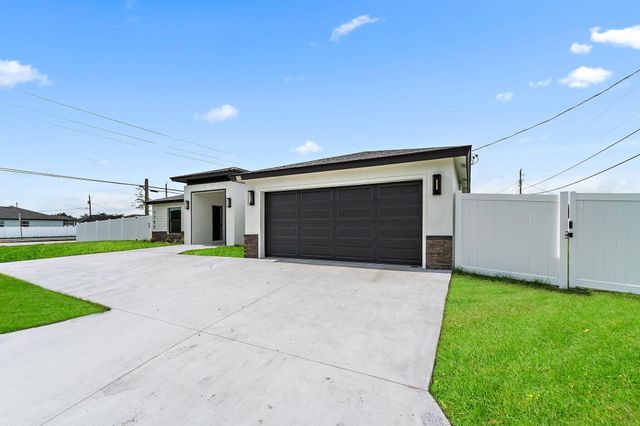 4588 SW ATHENA Drive, Port St. Lucie, Port St Lucie, FL 34953