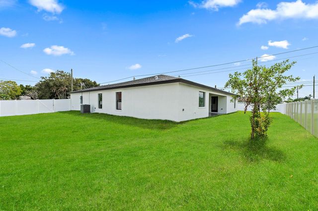 4588 SW ATHENA Drive, Port St. Lucie, Port St Lucie, FL 34953