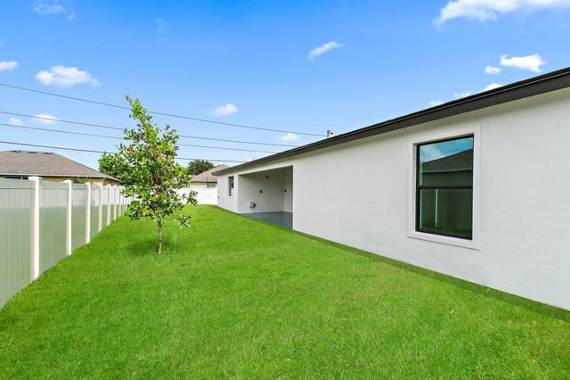 4588 SW ATHENA Drive, Port St. Lucie, Port St Lucie, FL 34953