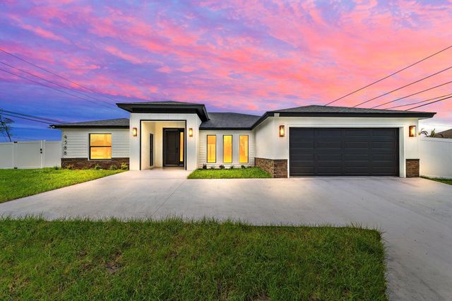 4588 SW ATHENA Drive, Port St. Lucie, Port St Lucie, FL 34953