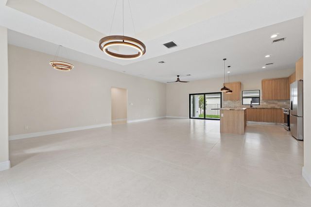 4588 SW ATHENA Drive, Port St. Lucie, Port St Lucie, FL 34953