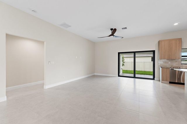 4588 SW ATHENA Drive, Port St. Lucie, Port St Lucie, FL 34953