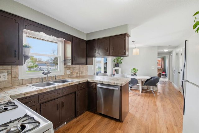 1465 GUNS STREET, Green Bay, WI 54311