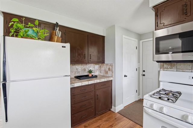 1465 GUNS STREET, Green Bay, WI 54311