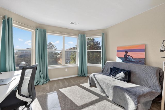 8823 Hampton Avenue NE, Albuquerque, NM 87122