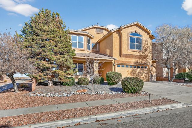 8823 Hampton Avenue NE, Albuquerque, NM 87122