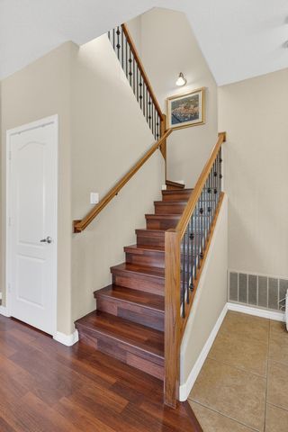 8823 Hampton Avenue NE, Albuquerque, NM 87122