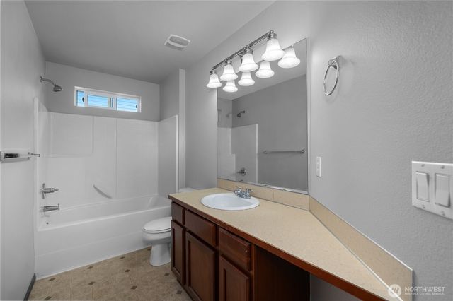 8512 205th Street Ct E, Spanaway, WA 98387