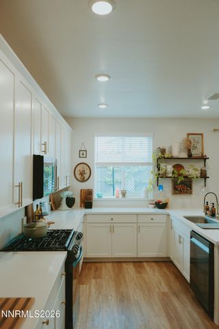 2112 Maradona Drive, Sparks, NV 89436