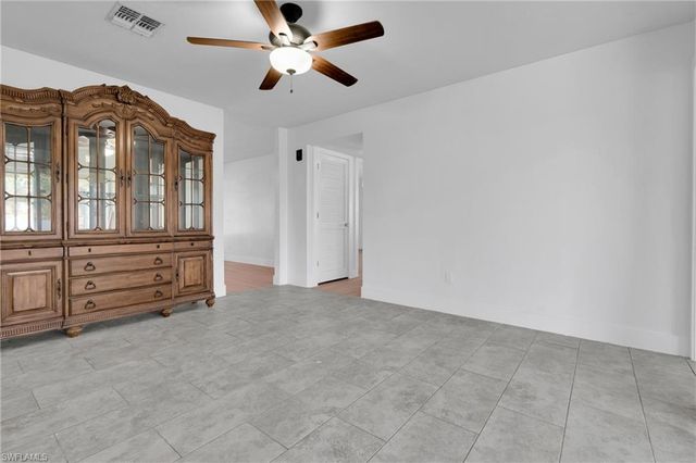 502 Parkside ST, Lehigh Acres, FL 33936