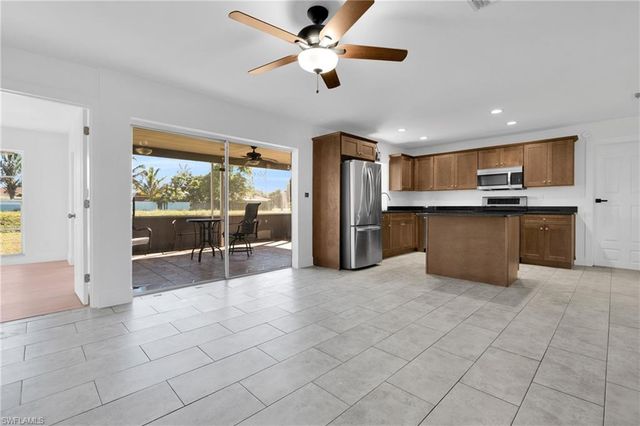 502 Parkside ST, Lehigh Acres, FL 33936