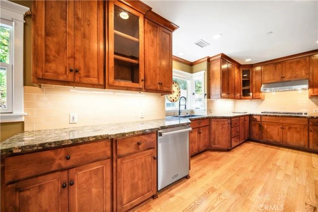 132 N Sunset, Monrovia, CA 91016