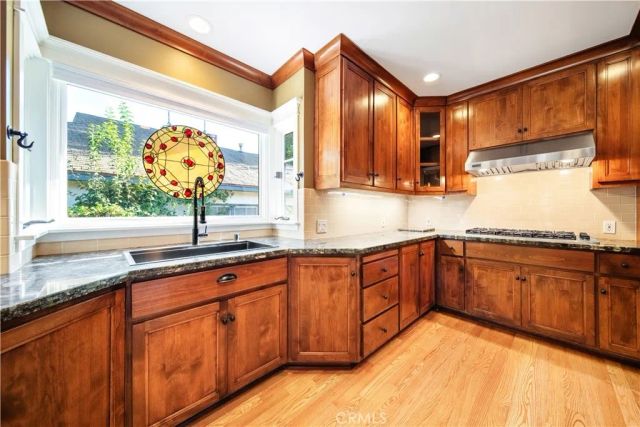 132 N Sunset, Monrovia, CA 91016