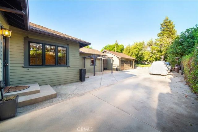132 N Sunset, Monrovia, CA 91016