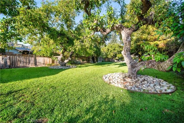 132 N Sunset, Monrovia, CA 91016